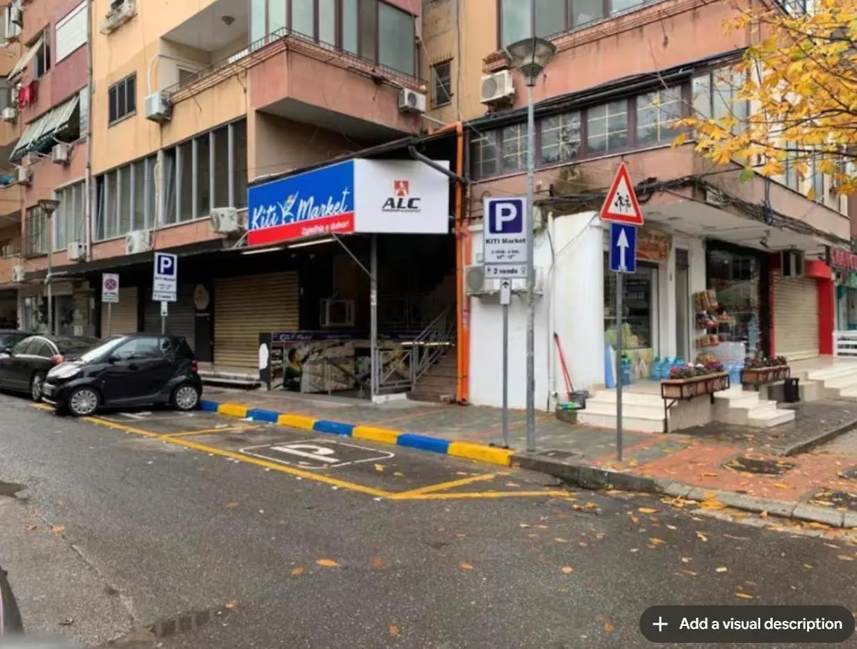 טיראנה Db Apartment
